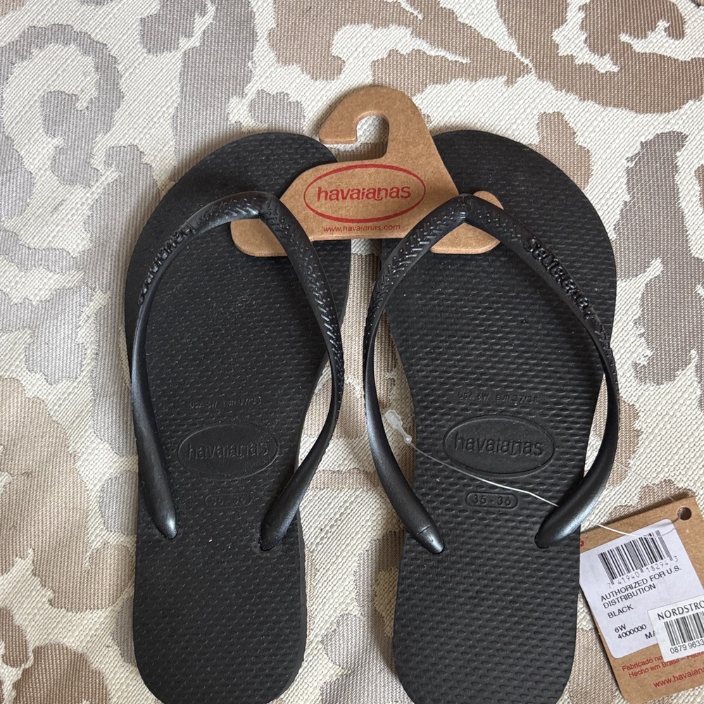 Havaianas Black Flip Flops 6M